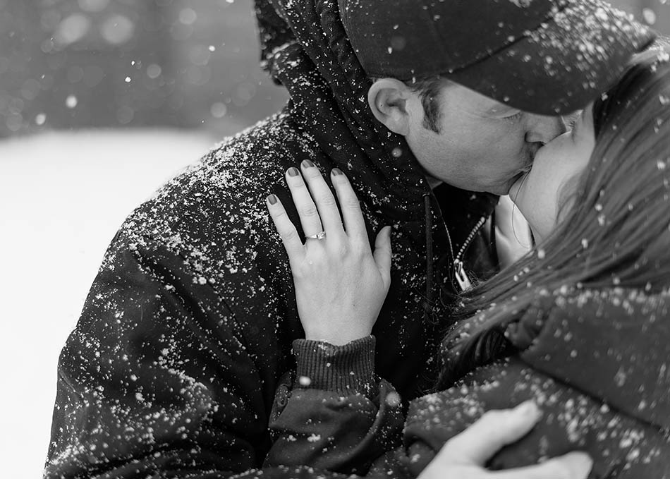 A winter engagement session with Carolyn and Jason in Kirtland Hills