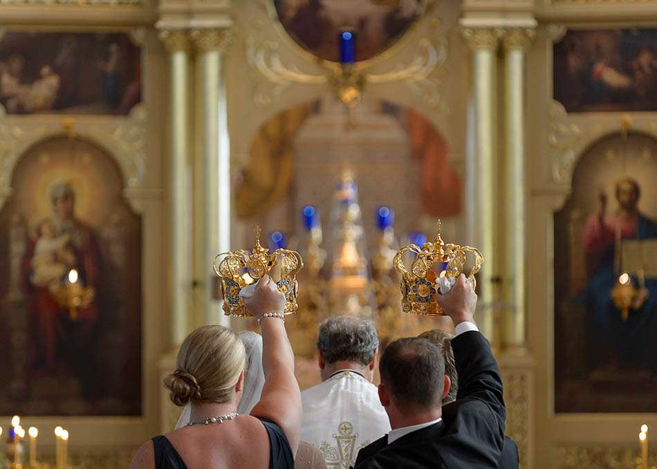 The Country Club wedding in Pepper Pike by Cleveland wedding photographers Hunter Photographic