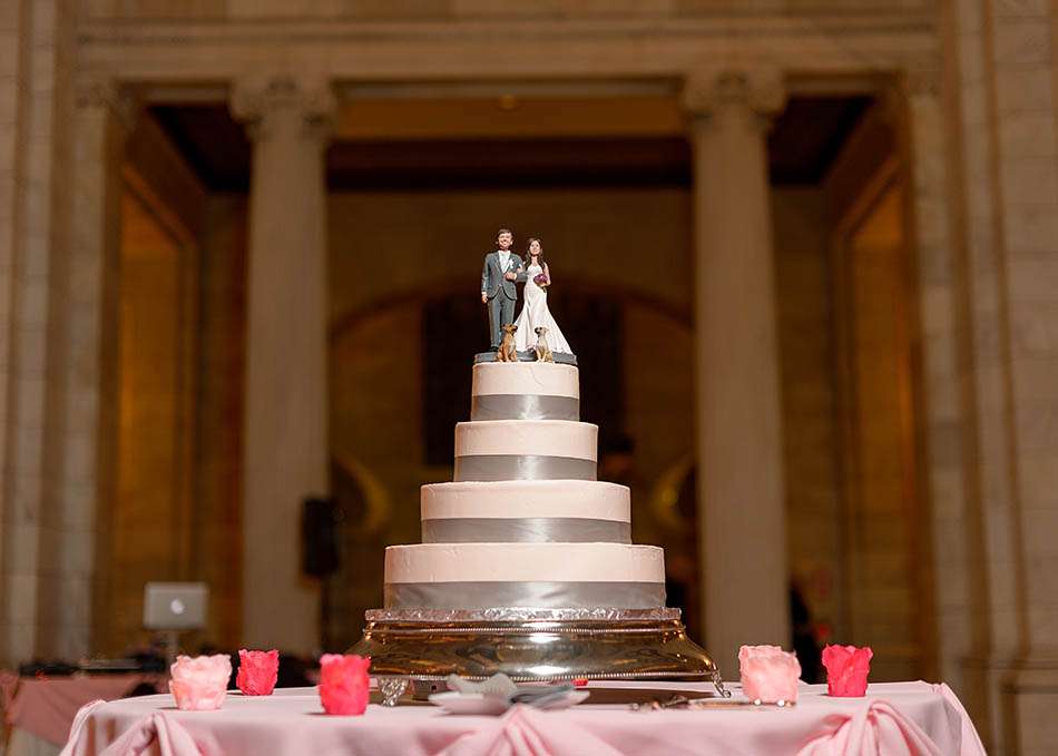 Cleveland Old Courthouse wedding with Madeline and Scott