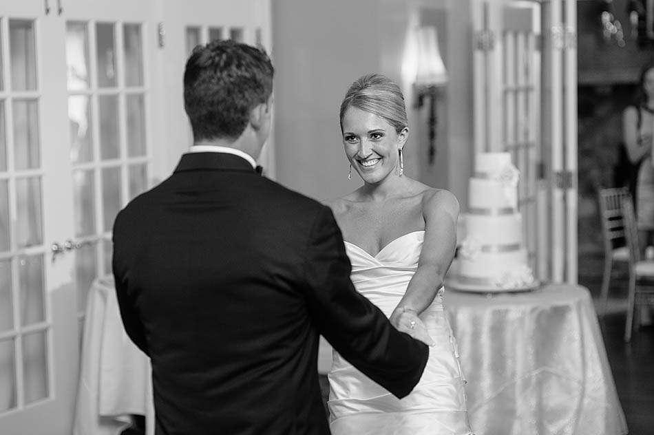 A Plum Brook Country Club wedding by Cleveland wedding photographers Hunter Photographic