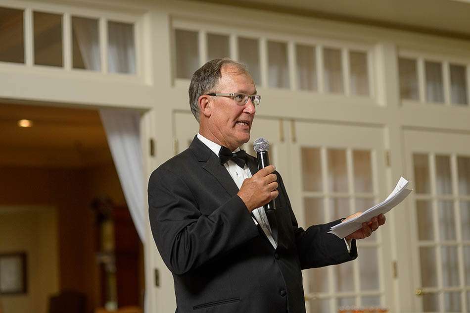 A Plum Brook Country Club wedding by Cleveland wedding photographers Hunter Photographic