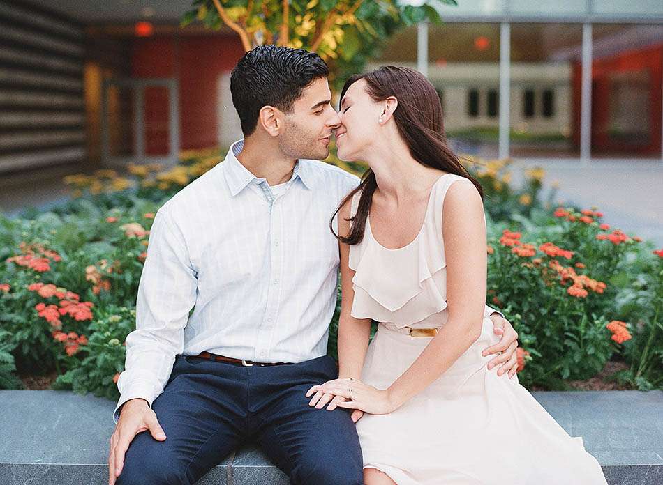 A sunset Cleveland Museum of Art engagement session with Ali and Dan.