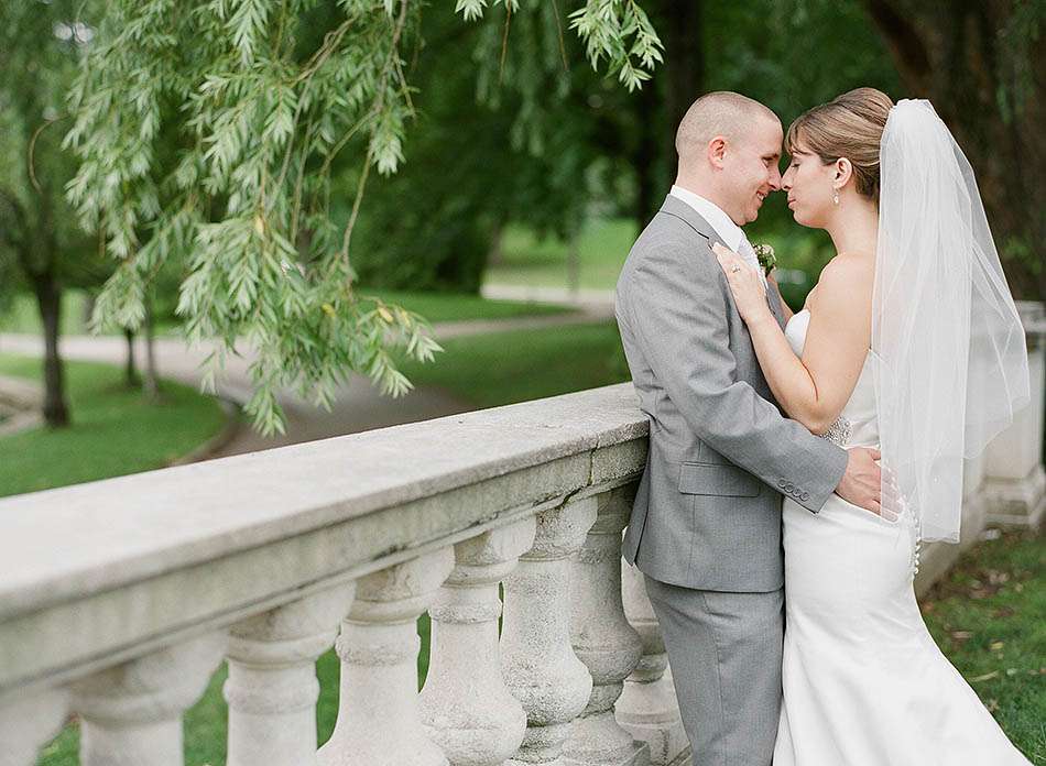 A Ritz Carlton Cleveland wedding in pastel pink