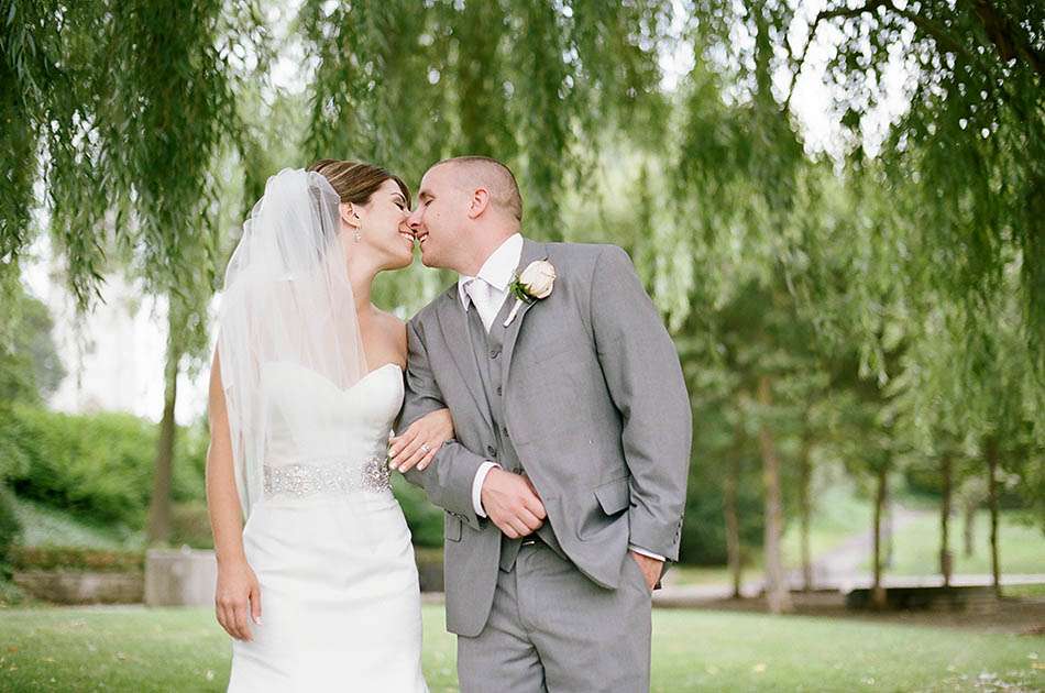 A Ritz Carlton Cleveland wedding in pastel pink