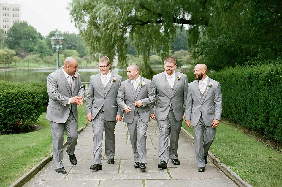 A Ritz Carlton Cleveland wedding in pastel pink