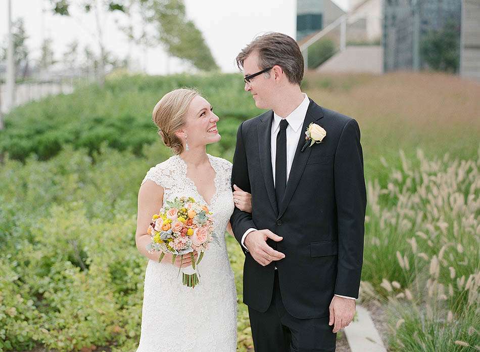 Downtown Cleveland wedding photography by Cleveland wedding photographer Hunter Photographic