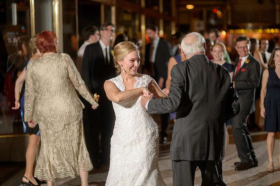 A Hyatt Regency Cleveland Arcade wedding by Cleveland wedding photographer Hunter Photographic