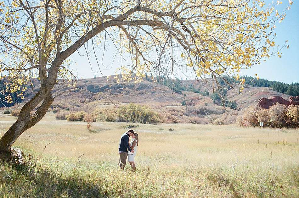 A sunny Denver engagement session with Britta and Nick