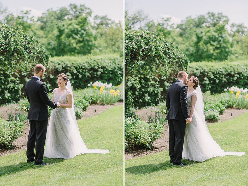 First look at Kirtland Country Club by Cleveland wedding photographer Hunter Photographic