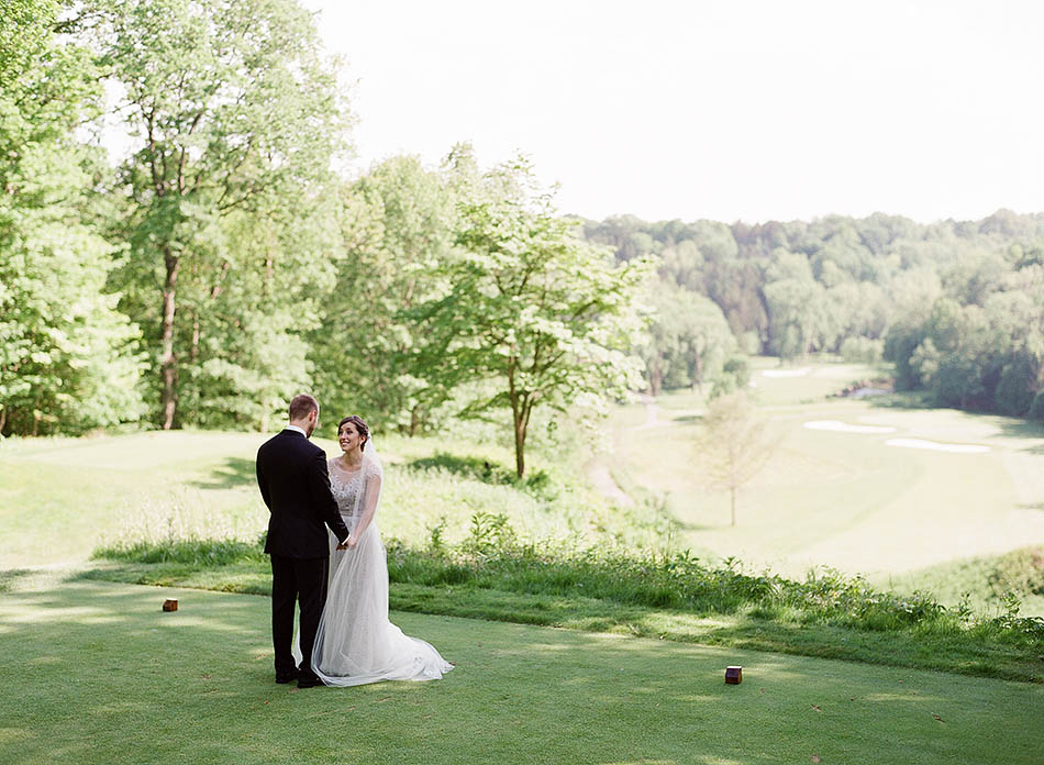 Kirtland Country Club wedding photography with Anna and Bryan