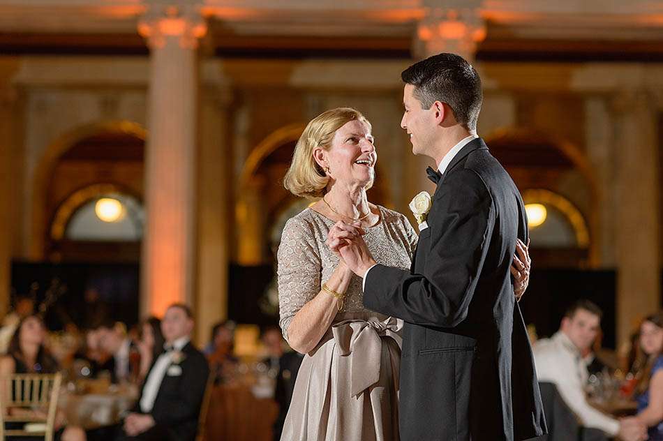 Cleveland Courthouse wedding photography with Samantha and John