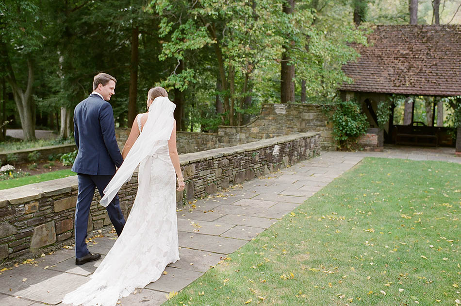 The Club at Hillbrook wedding photos in Chagrin Falls captured on film