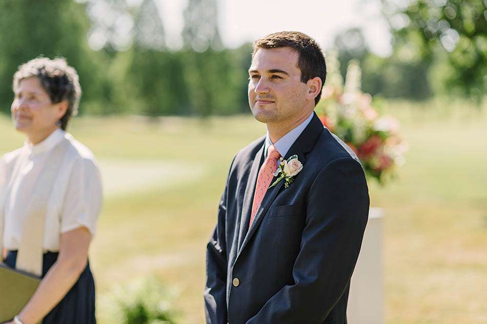 Kirtland Country Club wedding photography by Cleveland wedding photographer Hunter Photographic