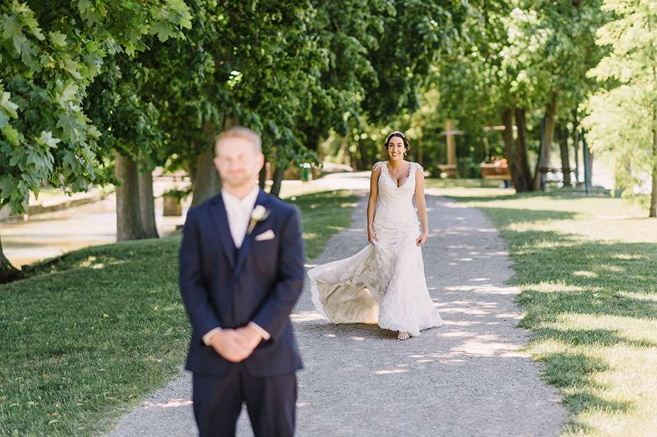 Nazareth Hall wedding photography in Delta, Ohio by Cleveland wedding photographer Hunter Photographic