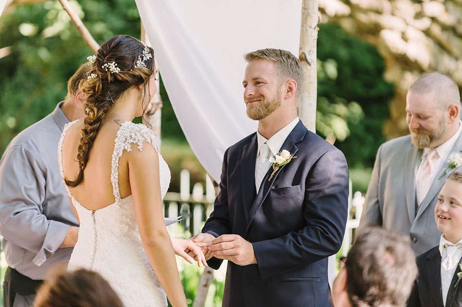 Nazareth Hall wedding photography in Delta, Ohio by Cleveland wedding photographer Hunter Photographic