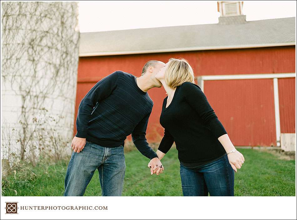 Annie and Derick's autumn engagement in Hudson, Ohio