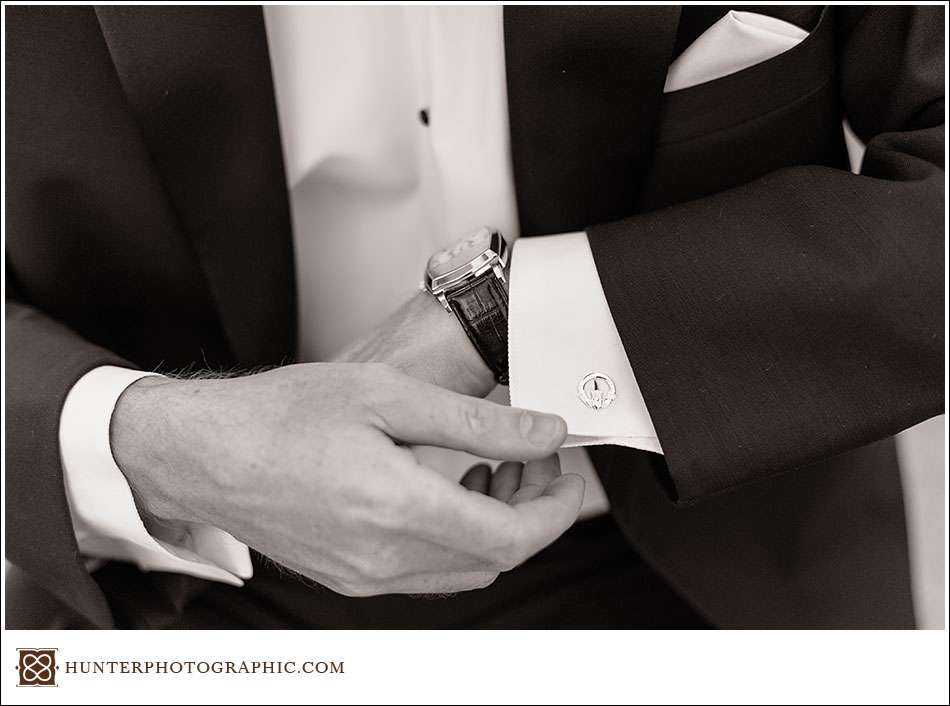 Columbus Athletic Club wedding by Hunter Photographic, a Columbus wedding photographer.