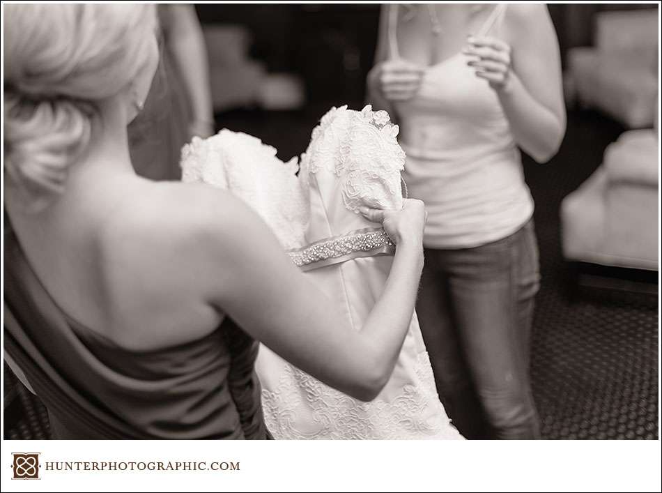 Columbus Athletic Club wedding by Hunter Photographic, a Columbus wedding photographer.