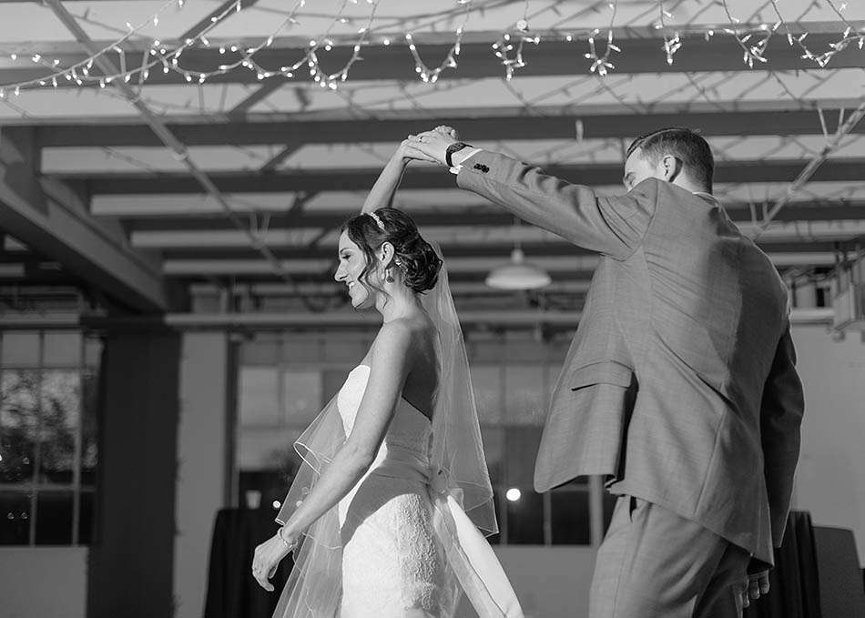 A spring wedding at West 78th Street Studios with Erin and Dan