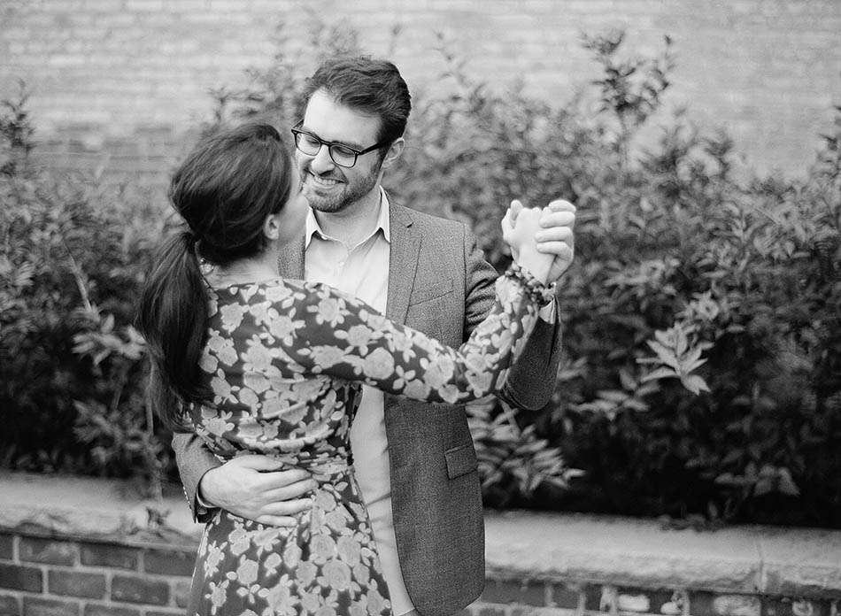 A Chagrin Falls engagement session with Alyson and Kevin