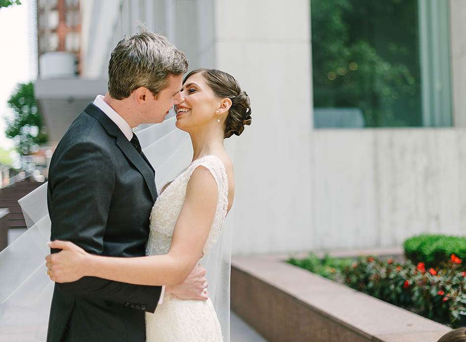 Robin & Josh – A Cleveland Wedding at Night Town Jazz Club