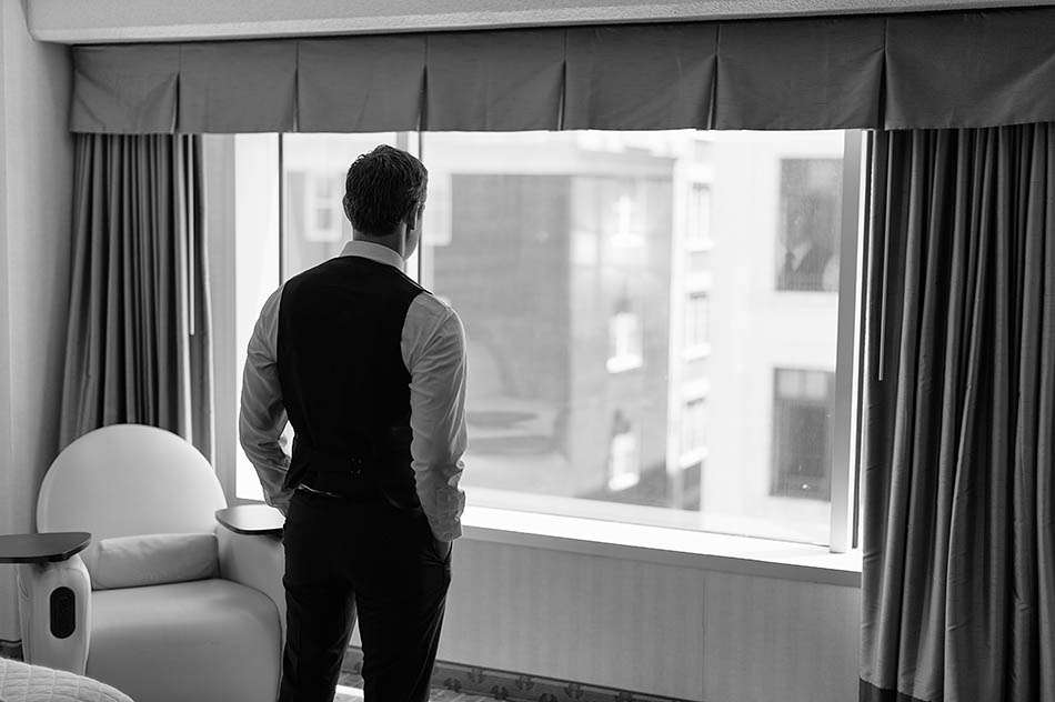 Downtown Cleveland wedding at Night Town with Robin and Josh