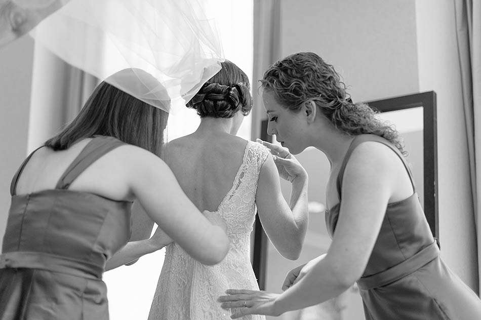 Downtown Cleveland wedding at Night Town with Robin and Josh