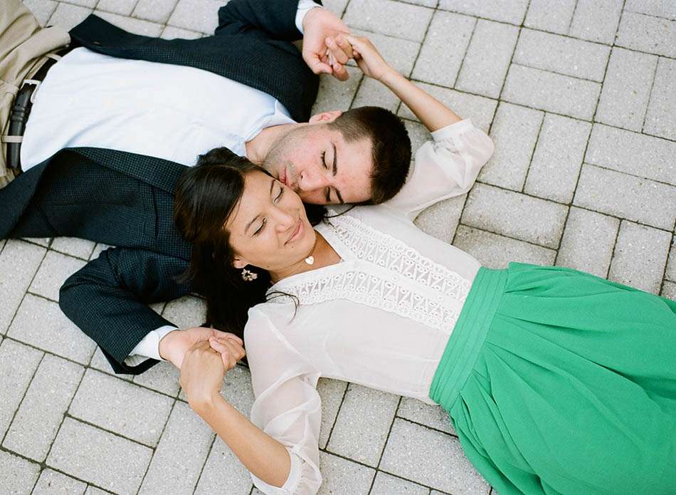 Lauren & Ben – Cleveland Museum of Art Engagement Session