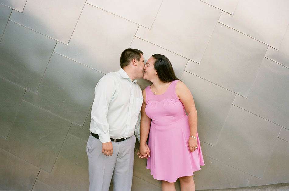 Lindsey & Jared – A University Circle Engagement Session