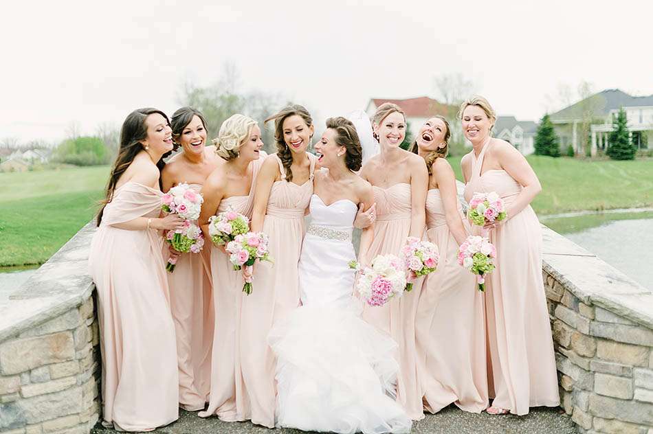 A spring Signature of Solon wedding by Cleveland wedding photographer Hunter Photographic