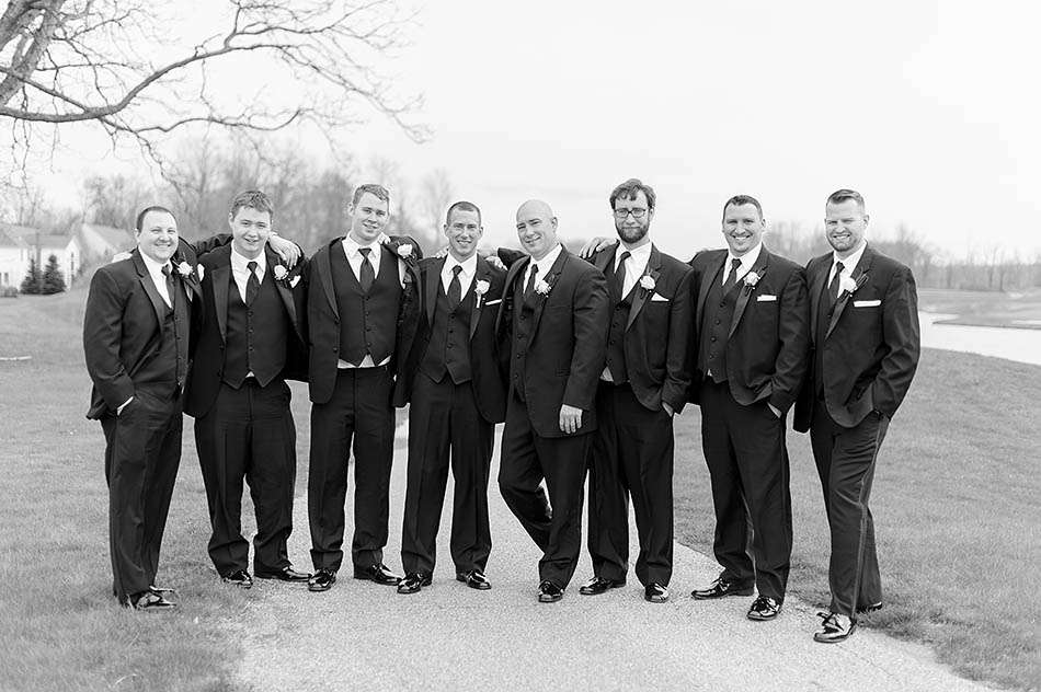 A spring Signature of Solon wedding by Cleveland wedding photographer Hunter Photographic