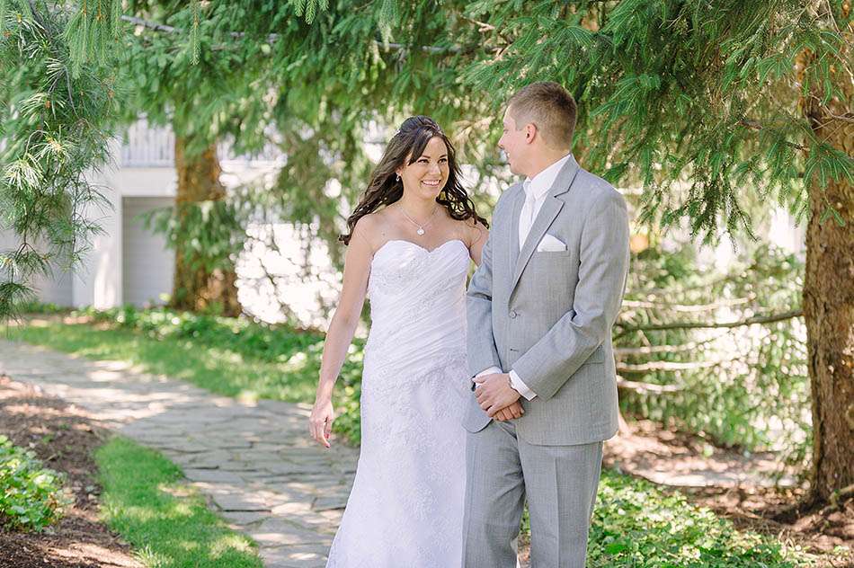 A Chagrin Valley Athletic Club wedding with Diane & Joe