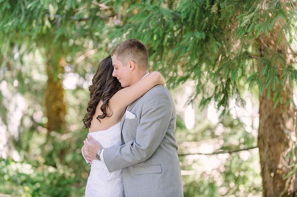A Chagrin Valley Athletic Club wedding with Diane & Joe