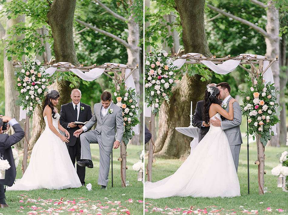 a sunny summer Gervasi Vineyard wedding in Canton, Ohio captured on film by Cleveland wedding photographer Hunter Photographic