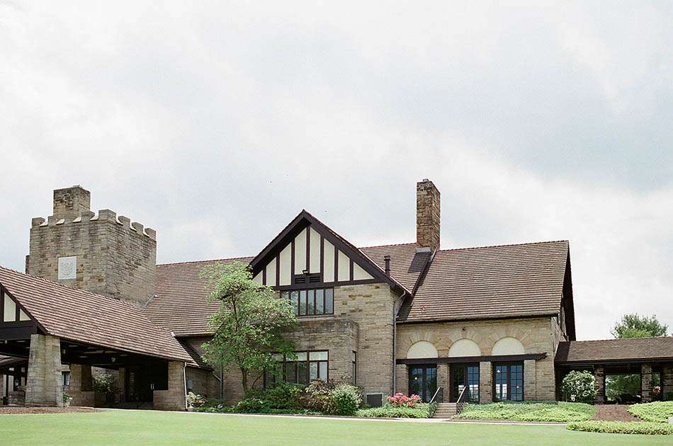 Anna and Bryan wedding at Kirtland Country Club by Hunter Photographic