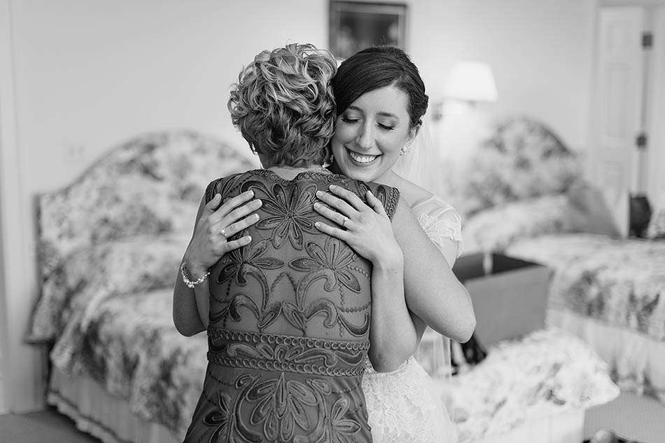 Kirtland Country Club wedding photography with Anna and Bryan