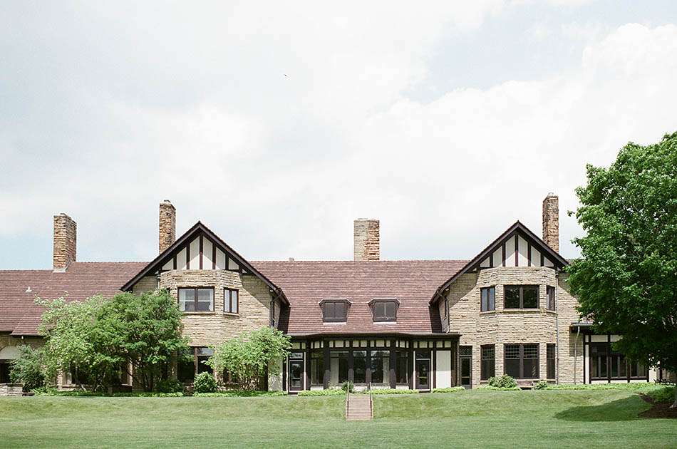 Anna and Bryan wedding at Kirtland Country Club by Hunter Photographic