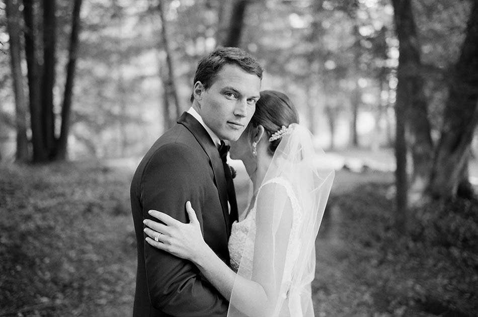 The Club at Hillbrook wedding photos in Chagrin Falls captured on film